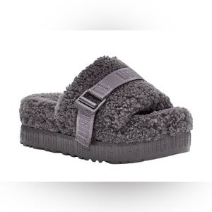 UGG Women's Fluffita Sheepskin Slipper Slide in Purple
